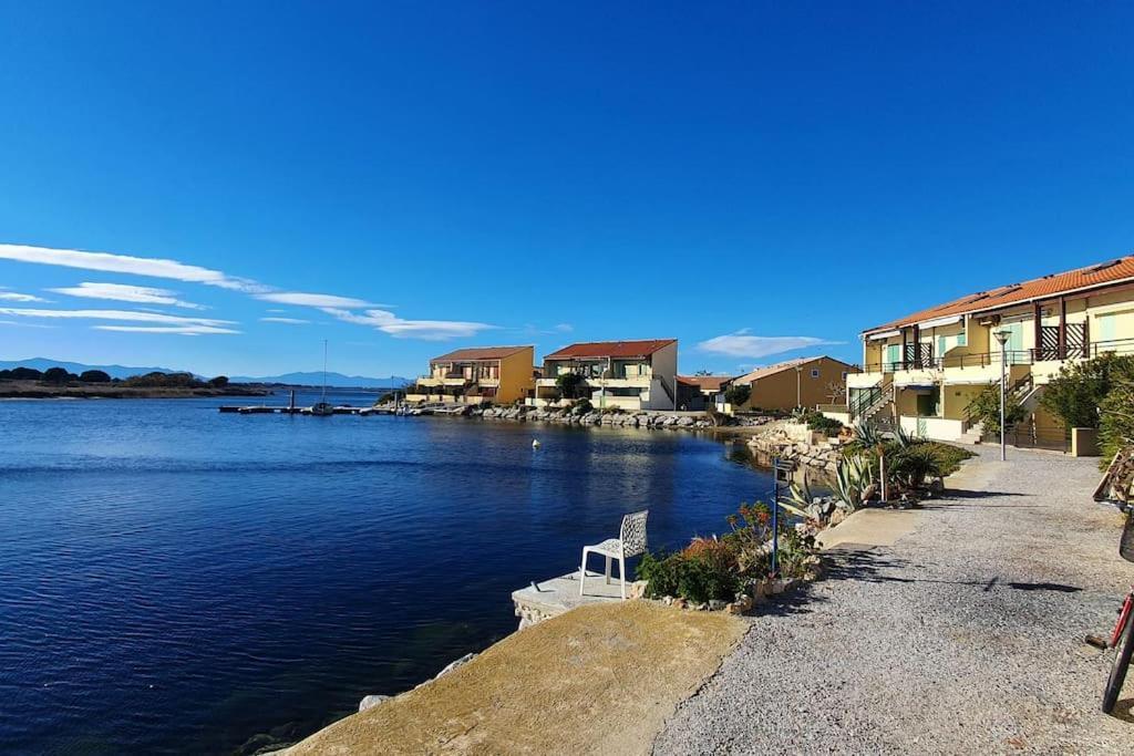 Appartement Coup De Coeur Les Pieds Dans L'Eau Le Barcares Bagian luar foto